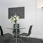 Cld01 - 1 Bedroom Unit - Bridge Street, Sydney Cbd